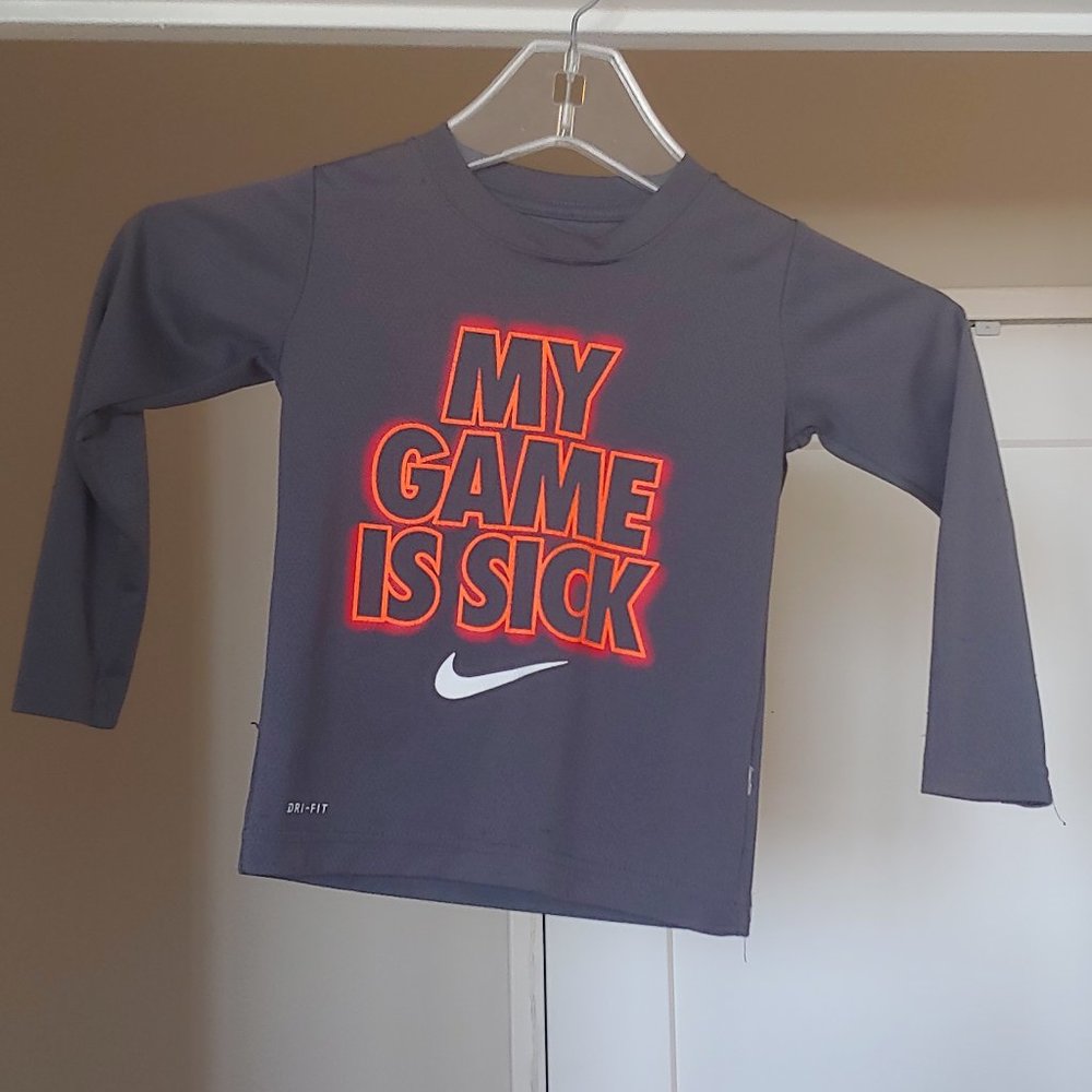 GENTLY USED, DOG'S, NIKE DRI-FIT, LONG SLEEVE TEE SHIRT, 30 TO 40 POUNDS!!!